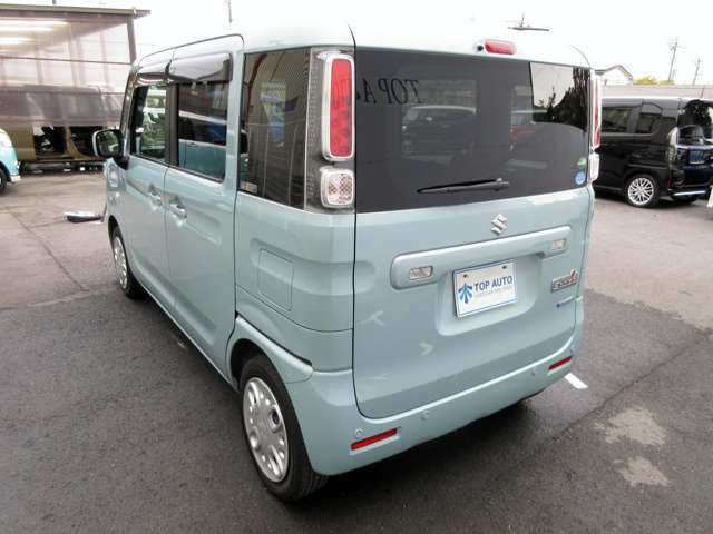 【カラー重視でお探しなら】黒・白・シルバーなど王道カラーはもちろん、昨今の流行であるアースカラーカーキグリーンやサンドベージュ、ビビッドカラーの赤・青・黄色・水色なども数多く取り揃えております！！