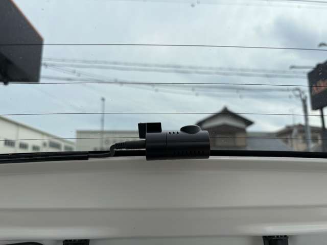 【ドラレコ】前後ドライブレコーダー搭載で安心して運転できます！