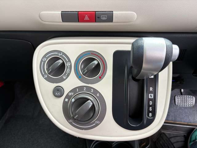 ディスプレーオーディオ　リアカメラ　前後ドライブレコーダ―　Bluetooth