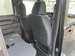 【フロアマット】車内を綺麗に保つのには必須のアイテムです。当店ではフカフカな新品マットも絶賛取り扱い中！ぜひご相談くださいませ。