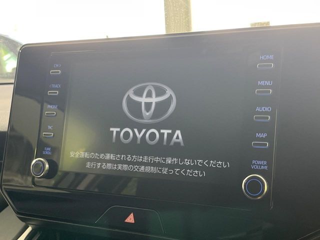 【8インチ　ディスプレイオーディオ】大画面のディスプレイはAppleCarPlayやAndroidAutoが利用可能。大きな画面でスマホナビアプリ等が利用いただけます♪