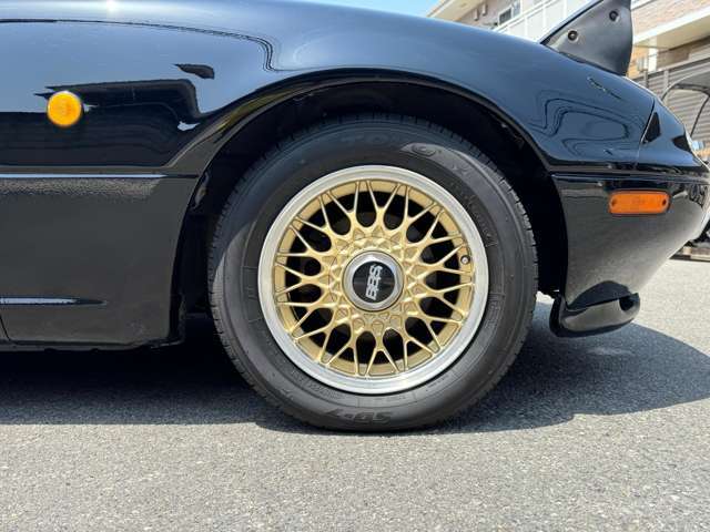 純正装備のBBS14インチアルミ22年製TOYOタイヤ