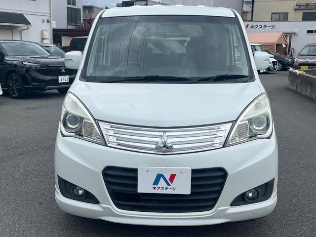 弊社では、全車『修復歴なし』のお車のみ取り扱っております。専任バイヤーによる厳選した仕入れの後、入庫後の車両チェックを行い、ネクステージが認定した高品質な中古車をご提供しております。