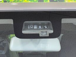 【スズキ　セーフティサポート】走行中に前方の車両等を認識し、衝突しそうな時は警報とブレーキで衝突回避と被害軽減をアシスト。より安全にドライブをお楽しみいただけます。