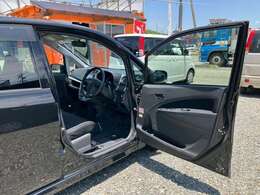 パワーウィンドウ付き☆運転席で全部の窓を開閉することが可能！！快適にドライブをお楽しみいただけます☆