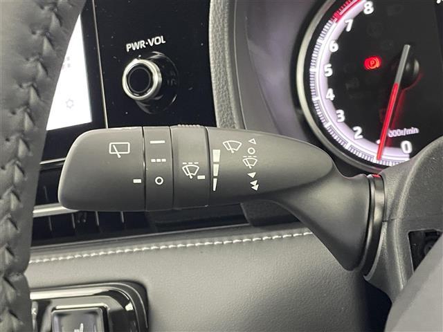 【運転席操作部】快適なドライブを楽しむための機能が装備されています！運転席から触れるので、使いやすいです！除菌プランいれていただくと、さらに清潔で安心していただけます！