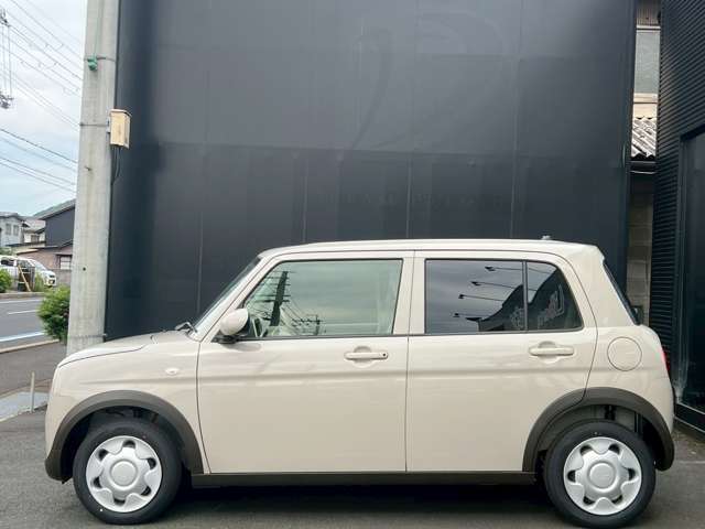 ☆当店の届出済・登録済未使用車は、原則走行距離が10km未満で年式が2年以内の車としております。☆豊富な在庫から車種、グレードや色をお選びいただくことできます。