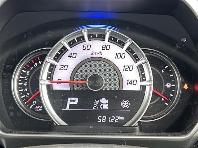 【スピードメーター】メーターがシンプルで見やすく運転しやすいですね！