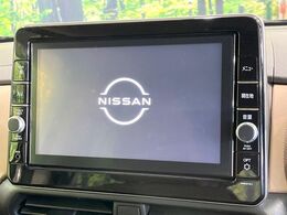 【純正9型ナビ】人気の純正ナビを装備。オーディオ機能も充実しており、Bluetooth接続すればお持ちのスマホやMP3プレイヤーの音楽を再生可能！毎日の運転がさらに楽しくなります！！