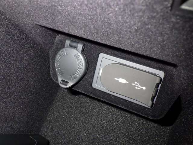 USB電源つき♪　嬉しい装備ですね！