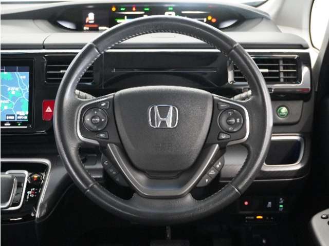 【Honda SENSING】先進の安全運転支援機能で、さまざまなシーンで運転をサポート！システムが運転中のヒヤリハット回避を支援します。