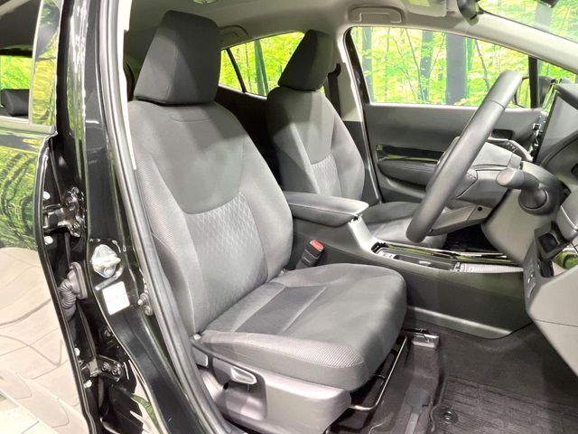 運転席シート廻りは使用感も少なく、良好な状態となっています。丁寧に使われていたことがよくわかりますね。