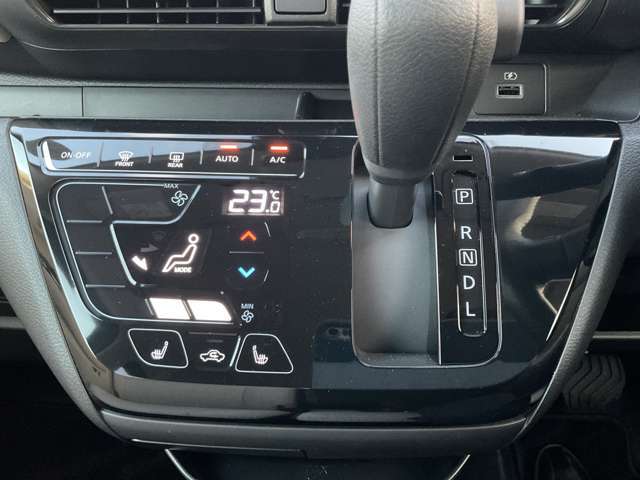 【タッチパネル式オートエアコン】夏は涼しく！冬は暖かく！室内の温度を自動調整★室温自動調整でいつでも快適♪