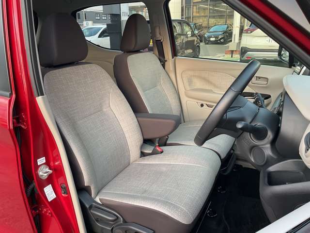 ぜひ一度座ってみてください。ご来店お待ちしております。