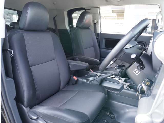 【充実した保証と質の高い整備】中古車は納車前の質の高い整備とメンテナンスが非常に重要です。幅広い保証はもちろん「新車感覚でお乗りいただける」よう、研修をうけた質の高い整備を納車前に実施しています☆