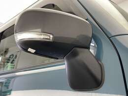 【ドアミラー】大きくて見やすいので、後方を見るときも安心です！