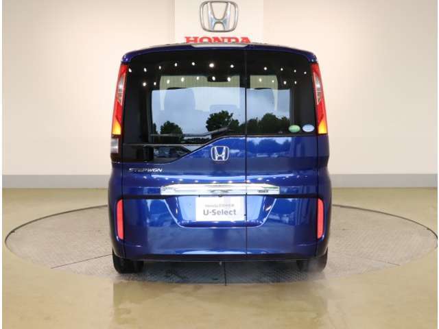 当社では安心してお乗り頂ける様に全車に1年間・走行距離無制限のホッと保証を無料でを付けしています。