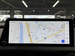 純正12.3インチナビ装備！！フルセグTVやBluetoothなどの様々なメディアを搭載！！