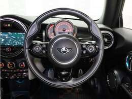 ■MINI Yoursスポーツ・レザー・ステアリングホイール　■アクティブクルーズコントロール