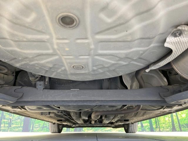 下回りがきれいなうちに、防錆加工の施工がオススメ。降雪地域はもちろん、沿岸部にお住いの方や、趣味でマリン・ウィンタースポーツをされる方にご好評いただいております。