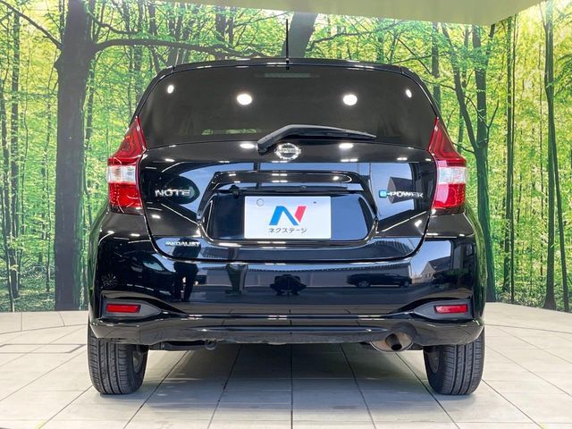 安心の最長10年・走行無制限保証（有償）をご用意。保証内容も充実はもちろん、無料点検＆オイル交換や、年中無休の全国・24時間ロードサービスも付帯されておりますのでご安心下さい。