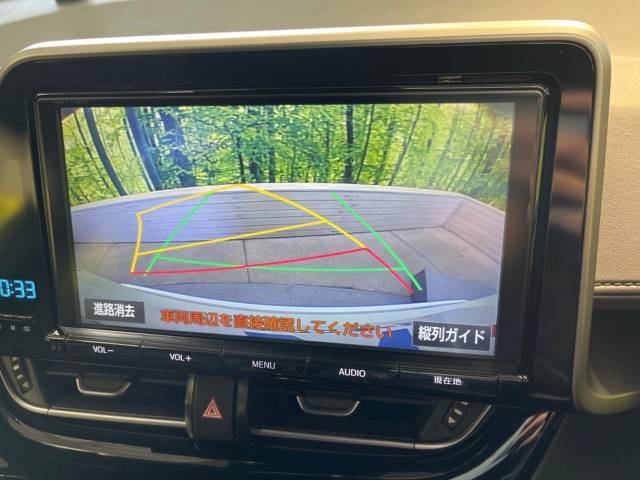 【バックカメラ】駐車時に後方がリアルタイム映像で確認できます。大型商業施設や立体駐車場での駐車時や、夜間のバック時に大活躍！運転スキルに関わらず、今や必須となった装備のひとつです！