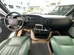 キッチン・シャワー・トイレ・ベッド・ヒッチメンバー完備★エスエスコーポレーション★0897-31-7751★