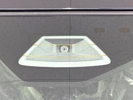 【スズキ　セーフティサポート】走行中に前方の車両等を認識し、衝突しそうな時は警報とブレーキで衝突回避と被害軽減をアシスト。より安全にドライブをお楽しみいただけます。