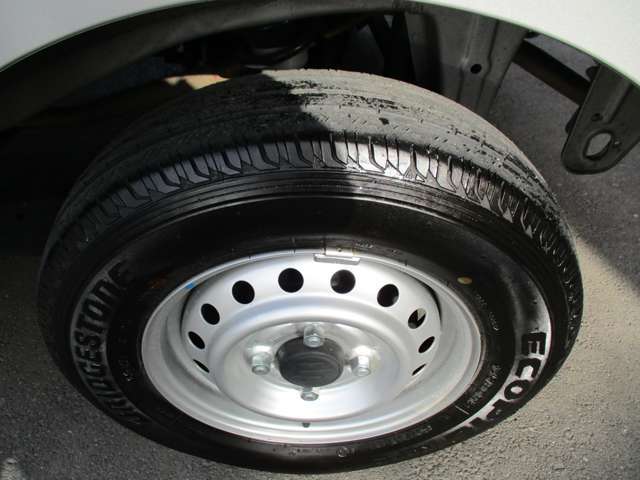 タイヤホイール（後）の画像です