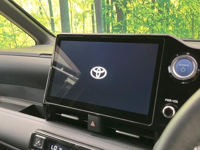 【10.5インチナビ】大画面のディスプレイはAppleCarPlayやAndroidAutoが利用可能。大きな画面でスマホナビアプリ等が利用いただけます♪