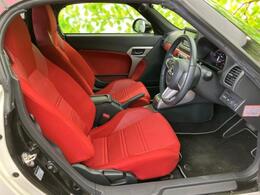 「この車の写真をもっと見たい」「状態が気になる」「この装備はついている？」どんな小さな疑問でもお気軽にお問い合わせください！