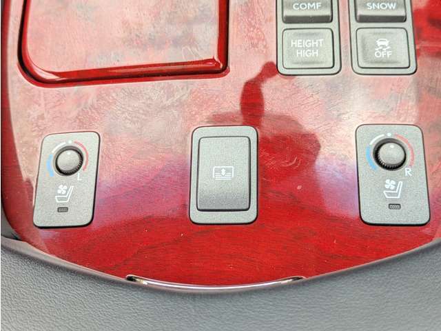 【点検】ご契約のお車は認証整備工場で点検整備後のお引渡しとなりますのでご安心ください　消耗品は全て新品交換とさせていただきます