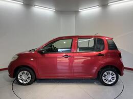 弊社営業時間は朝9：30から夕方18：00です♪