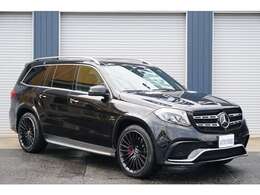 ブラックペイント 22インチ AMGマルチスポークアルミホイール　パノラミックスライディングルーフ　AMG RIDE CONTROL スポーツサスペンション