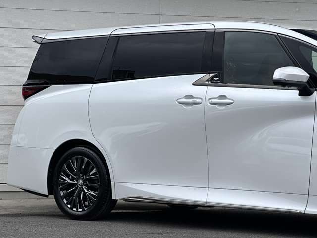 掲載車両以外にも対応可能です。ご希望のボディーカラー、グレード、装備やオプションをお聞かせ下さいませ。