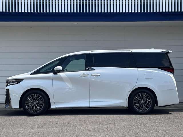 登録済み未使用車　2025改モデル　サンセットブラウン内装　左右独立ムーンルーフ　デジタルインナーミラー　ユニバーサルステップ付　カラーヘッドアップディスプレイ　パノラミックビューモニター　19インチアルミ