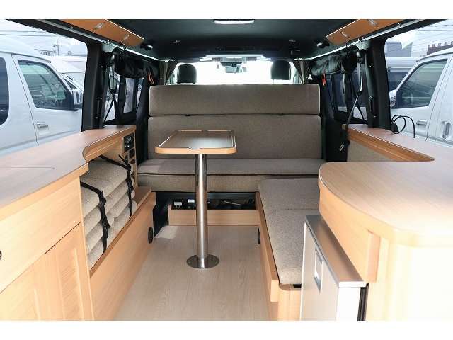フジカーズジャパンでご購入をご検討中のお客様に、安心してお車をお選び頂けるよう様々なサービスをご提供しております。ご検討中から販売後の保証まで解りやすくご案内いたします。