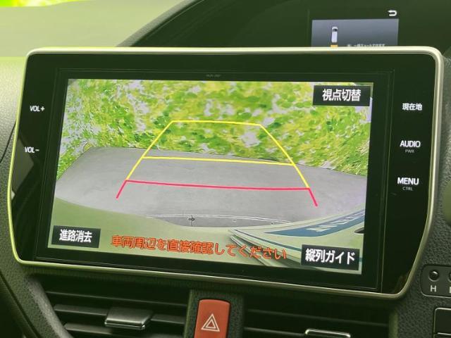 WECARSの展示場では実際に見て、触ってお車をお選びいただけます！知識の豊富な営業スタッフが様々なカーライフをご提案いたします！