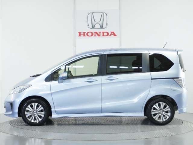 ◆メンテナンスパック（まかせチャオ）◆法定点検や車検、Hondaが推奨する点検に加えて、エンジンオイル・オイルフィルター等の交換をパックにしたのがまかせチャオです。