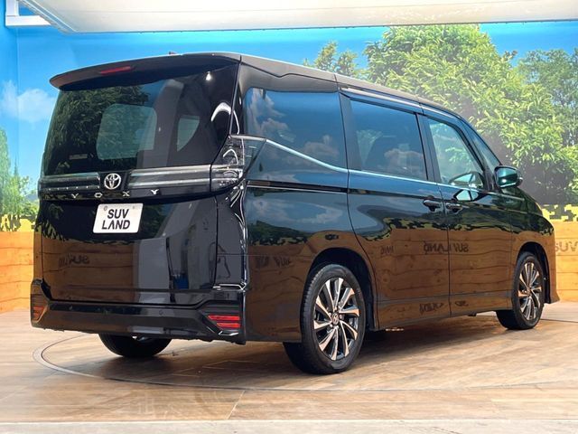 大好評のボディコーティング「弾スプラッシュコート」もご納車までに施工可能。通常のガラスコートと異なる、耐久年数6年の無機質ガラスコーティングが、ボディをキレイな状態に保ってくれます。
