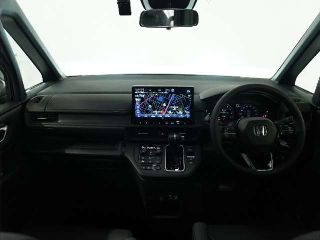 室内は、シートクリーニングや各部の徹底した清掃を実施し、消臭・除菌処理を行っています。しかも、全ての差上で天然成分の薬剤にこだわり安心・安全へも配慮しています。