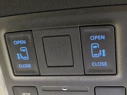 レンタアップ　【両側パワースライドドア】スマートキーや運転席のスイッチで後席両側スライドドアの開閉が可能♪電動だから力を入れてドアを開ける必要が無く、小さなお子様でも簡単に開け閉めでき快適です♪