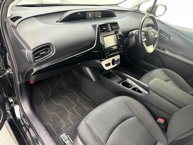 【インパネ全体】全方位で視界が広く、高い目線で運転もしやすいです！