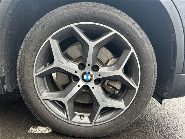 内装クリーニングも施しております。内装の綺麗なお車は気持ちが良くオススメさせていただく1つのポイントになっております。