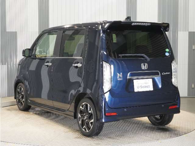 色々なお店で販売しているHonda車ですが、アフターサービスも全てお任せ頂けるのは「HondaCars正規販売店」だけ！ご納車後もお住まいの地域の販売店にて　アフターサービスをお任せいただけます。