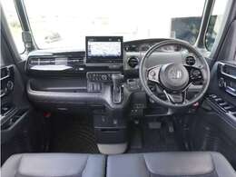 Honda認定中古車に新品の純正フロアマットを装着しました。気分よくドライブをお楽しみいただけます♪