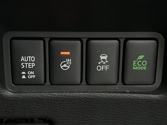 【ステアリングヒーター】冬場の寒い日に手がかじかみながら運転するのはツライですよね。でも、これがあれば安心です！ハンドルのグリップ部がじわっと暖かくなって心までポカポカします。