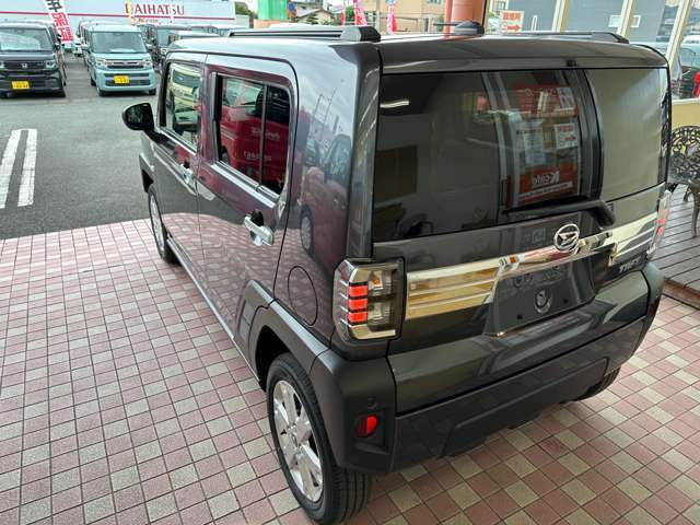 【届出済未使用車の得する価格】大量仕入れにより車両価格が割安な上重量税は払い込み済みで、登録月によっては取得税もかかりません。