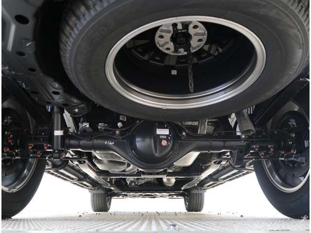 下廻りの画像です。別途整備メニューで下廻り防錆・マフラー防錆承っております。