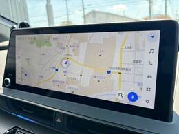 【純正ナビ】一体感のあるナビは、高級感ある車内を演出してくれます。Bluetooth再生などオーディオ機能も充実しておりますので、運転もより楽しめます♪
